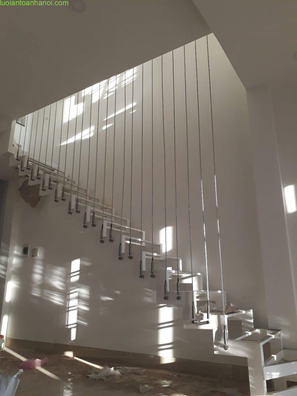 cap-an-toan-cau-thang